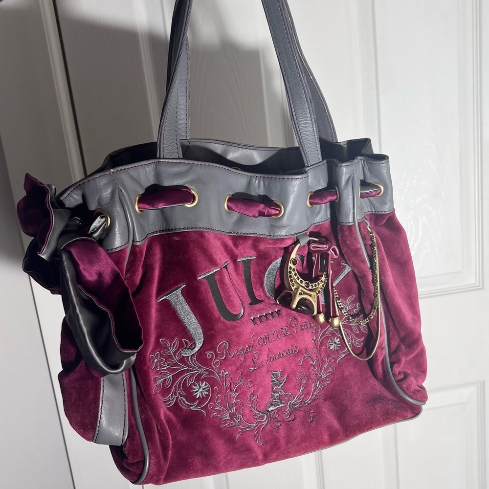 Juicy Couture Velour Daydreamer Purse